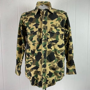 Vintage shirt, camo shirt, cotton flannel shirt, 1960s shirt, Deerskin shirt, camouflage shirt, hunting shirt, vintage clothing, size large