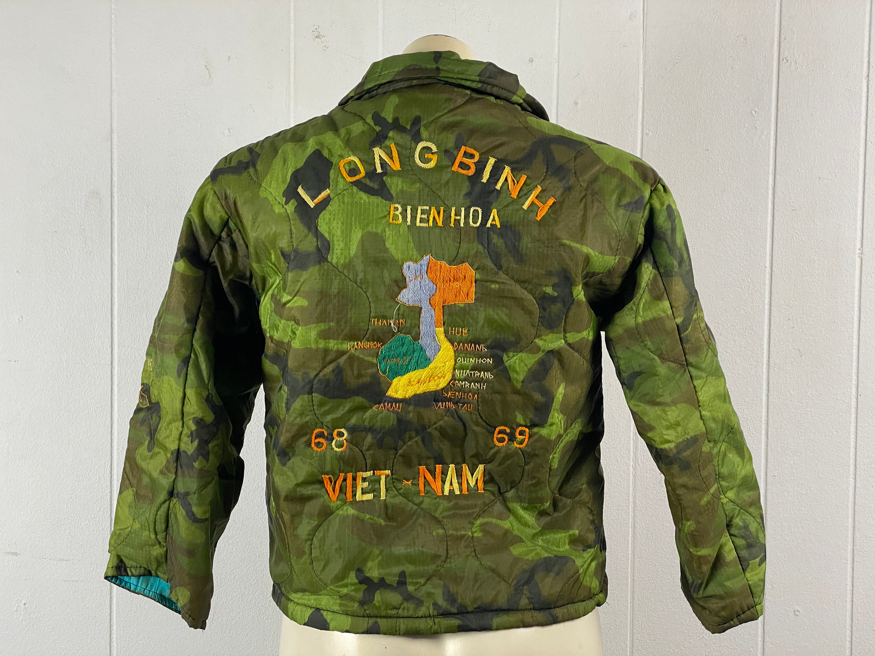 Vintage Souvenir Jacket, Size Small, 1960s Jacket, Vietnam Vintage Souvenir Jacket, Size Small, 1960s Jacket, Vietnam