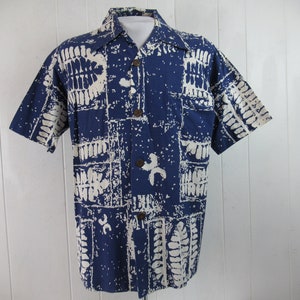Vintage shirt, Hawaiian shirt, 1960s shirt, abstract shirt, 1960s Hawaiian shirt, coconut buttons, vintage clothing, size large