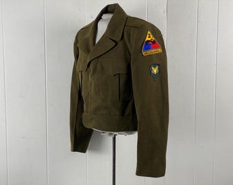 Jaqueta vintage, tamanho pequeno, jaqueta Ike, jaqueta militar, jaqueta dos anos 1940, jaqueta com remendos, jaqueta do exército, militar, roupas vintage