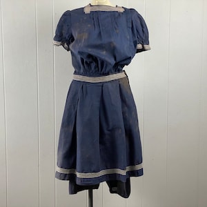 Vintage swimsuit, size medium, 1890s bathing suit, Victorian suit, Edwardian swimsuit, 2 piece swimsuit, 1890s swimwear, vintage clothing