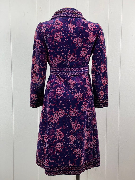 Vintage coat, velvet coat, 1960s coat, purple and… - image 6