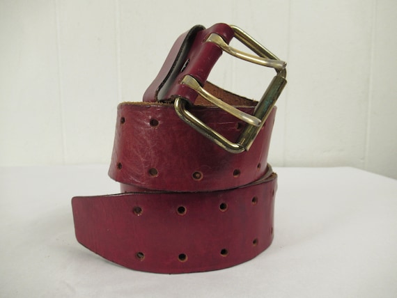 Vintage belt, 1970s belt, oxblood leather belt, le