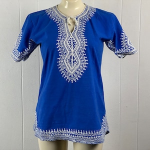Vintage peasant blouse, size large, hippy shirt, 1980s blouse, bohemian shirt, Moroccan, ethnic shirt, embroidered shirt, vintage clothing