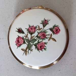 Vintage Stratton Compact with Pink Roses in original box