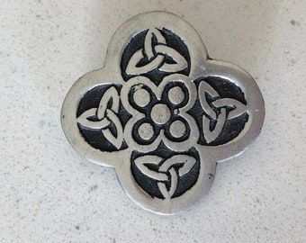 St Justin’s Cornwall (SJC) Celtic style pewter brooch pin