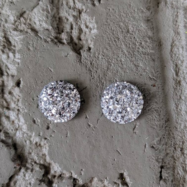 Silver druzy inspired earrings - sparkle earrings - elegant - classy jewelry - druzy earrings - druzy studs - silver earrings - round