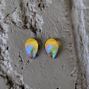 Yellow shell holographic earrings -seashell- beach - mermard sparkle - summer - vacation - gifts for her - kids earrings - bling