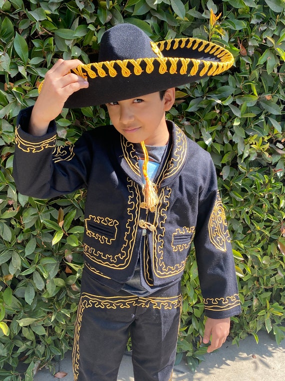 Boys Mariachi Attire /boy's Clothes/ Traje De Charro - Etsy Ireland Boys Mariachi Attire /boy's Clothes/ Traje De Charro - Etsy Ireland