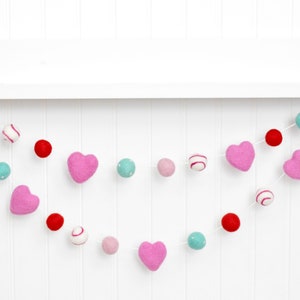 Valentines Garland, Valentines Day Felt Ball Garland, Valentines Day Party, Heart Garland