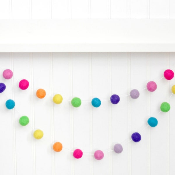 Rainbow Pom Pom Garland, Felt Ball Garland, Rainbow Birthday Party, Rainbow Wall Hanging, Party Garland, Baby Girl Nursery Decor, Felt Balls