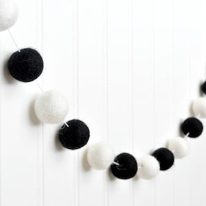 Black and White Felt Ball Garland, Monochrome Garland, Gender Neutral Pom Pom Garland, Monochrome Bunting, White and Black Felt Banner, Felt