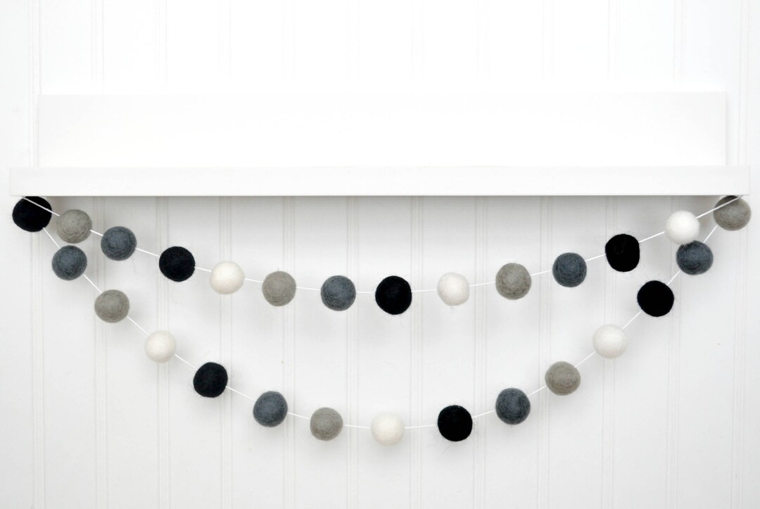 Black and White Pom Pom Garland Gray Felt Ball Garland Gray - Etsy