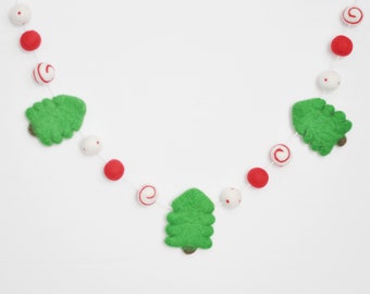 Guirlande de Noël boules de feutre de laine : décoration de cheminée de sapin rouge, blanche et verte