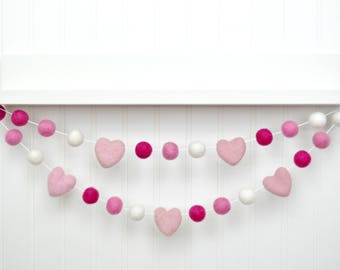 Felt Heart Bunting - Pink Felt Ball Garland - Valentines Day Decoration - Pom Pom Banner