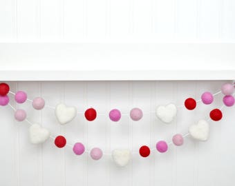 Felt Heart Garland - Red and Pink Pom Poms - Valentines Day Mantel Decoration - Tier Tray - Wall Hanging