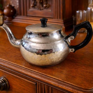 Retro Vintage Aluminum & Bakelite Tea Pot w/Lid, Punched, Sona Chrome, England, NCJ Ltd. 4" T, 9" L (Read Description) (Shipping Included)