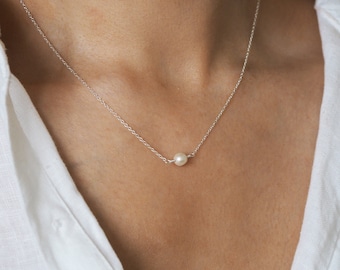 MILEY. Freshwater Pearl Sterling Silver Necklace