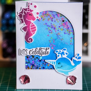 Carte faite à la main - Célébrez la carte aquatique - Dauphin Seahorse - Glitter Seashell