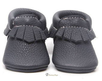 Mocassins pour bébés, Mocassins pour bébés en cuir véritable en cuir gris foncé, Mocassins pour bébés en cuir gris foncé, Mocassins pour bébés garçons, Mocassins pour tout-petits, Chaussures pour bébés garçons