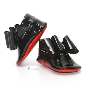 Glossy Black Baby Shoes with Red Sole, Genuine Leather Baby Moccasins,  Baby Girl Moccasins, Baby Girl Shoes, Baby Moccs