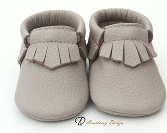 Baby Moccasins, Leather Baby Moccasins, Taupe Grey Fringed Genuine Leather Baby Moccs, Toddler Moccasins, Baby Boy Moccasins, Baby Boy shoes