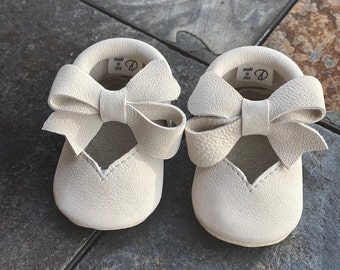 Handmade Leather Baby Moccasins, Creamy White Bow Shoes