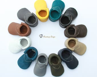 Baby Mokassins aus echtem Leder: Handgefertigte Urban Loafers