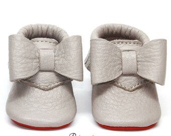 Baby Moccasins Leather Louboutin Inspired Light Grey Baby Moccasins, Red Sole Moccasins, Baby Girl Moccasins, Baby Girl Shoes, Baby Moccs