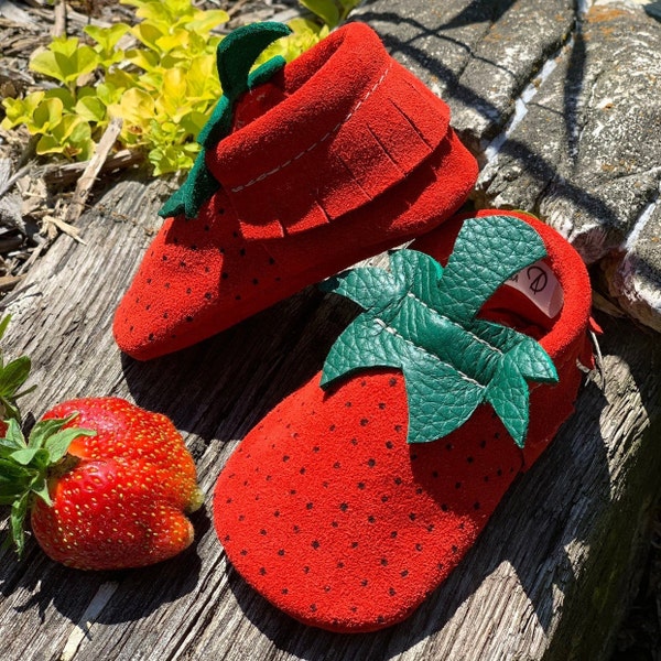 Baby Moccasins, Strawberry moccasins Red Bottom Baby Moccasins with Bow, Baby Girl Shoes, Princess Shoes,