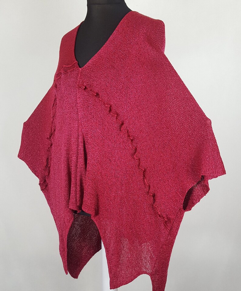 Large voluminous formal caftan, shiny V-neck in viscose silk and cherry-colored metallic thread, XXXL waistcoat image 5