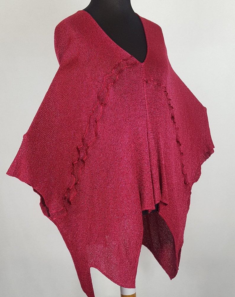 Large voluminous formal caftan, shiny V-neck in viscose silk and cherry-colored metallic thread, XXXL waistcoat image 4