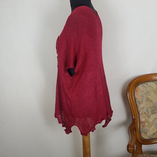 Formal cardigan with decorative handmade buttons. Cardigan. Vest with roulette. Cardigan made of viscose shops silk and metallic.