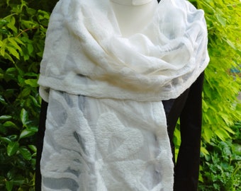 Nuno felted scarf - Handmade - Silk and wool - Gift for Mum- Wedding