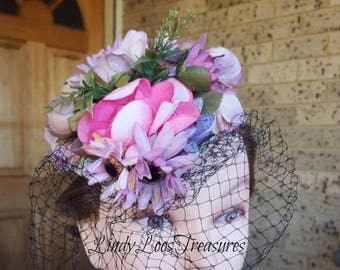 Spring Flower Fascinator, Flower Fascinator, Spring Racing Fascinator, Races Hat, Mini Hat, Flower Crown, Wedding Hat, Tea Party Fascinator