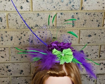 Paarse en groene tovenaar, Kentucky, Derby Hat, handgemaakte, unieke, Kentucky derby hoed, hoeden, tovenaar, paars, veren, groen, bruiloft