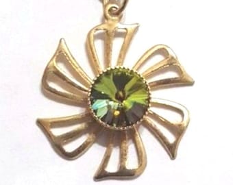 Peridoot ketting, geboortesteen ketting, Peridoot sieraden, edelsteen ketting, sierlijke zon vorm hanger, groene ketting, kerstcadeaus