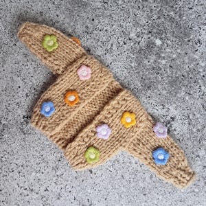 COLORFUL DAISY cozy oversized knitted cardigan for Blythe doll, cute cream sweater with daisies, flower cardigan, clothes ob24 ob22 Azone