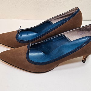 Vintage Late 1960s Womens Qualicraft Suede Dress High Heels (about 2 1/2 inches), US Size 5 1/2 B, Slightly Worn