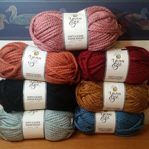 1 Skein 10 Skeins Available Yarn Bee Eternal Bliss Yarn, Cranberry country  Red, Dye Lot 62103, 8oz/226g, 28yds/25.6m, Jumbo 7 -  Norway