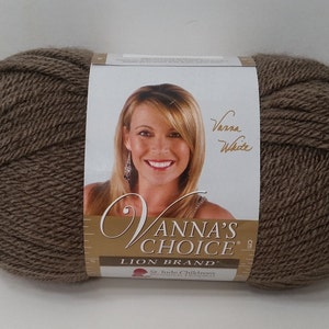 Lion Brand Vanna&#39;s Choice Yarn: Taupe Acrylic, Medium 4 (3.5oz/100g)