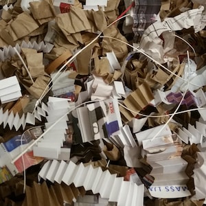 Papel de embalagem picado reaproveitado de 5 oz: enchimento de caixas e cestas