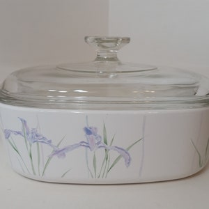Corning Ware Shadow Iris Ovenschaal A 2 B, met deksel, 8 1/2 x 8 1/2 x 2 1/2 inch hoog zonder het deksel, GEEN retour / vervanging op dit item