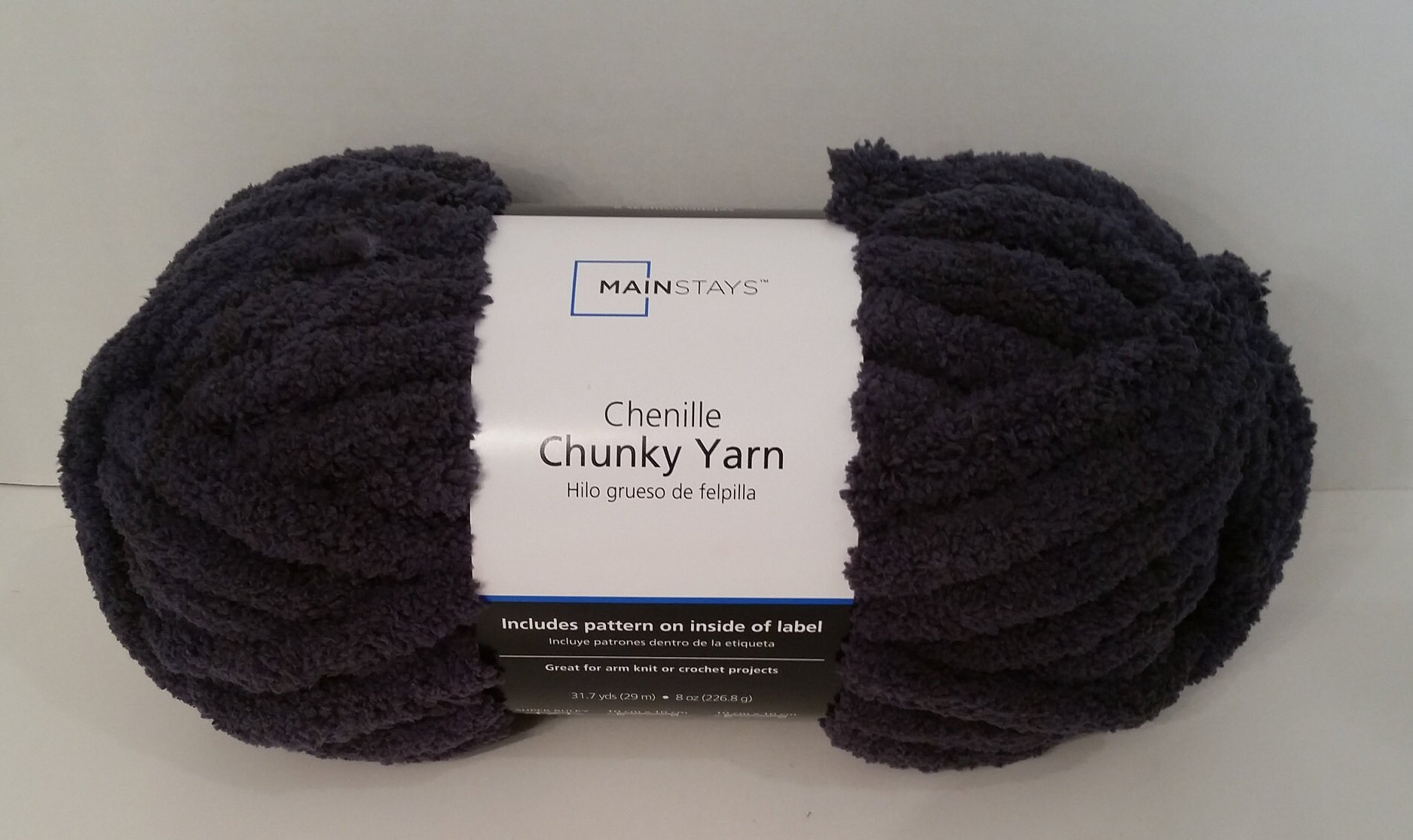 Mainstays Chunky Chenille Yarn, 31.7 yd, Soft Silver, 100% Polyester, Super  Bulky 