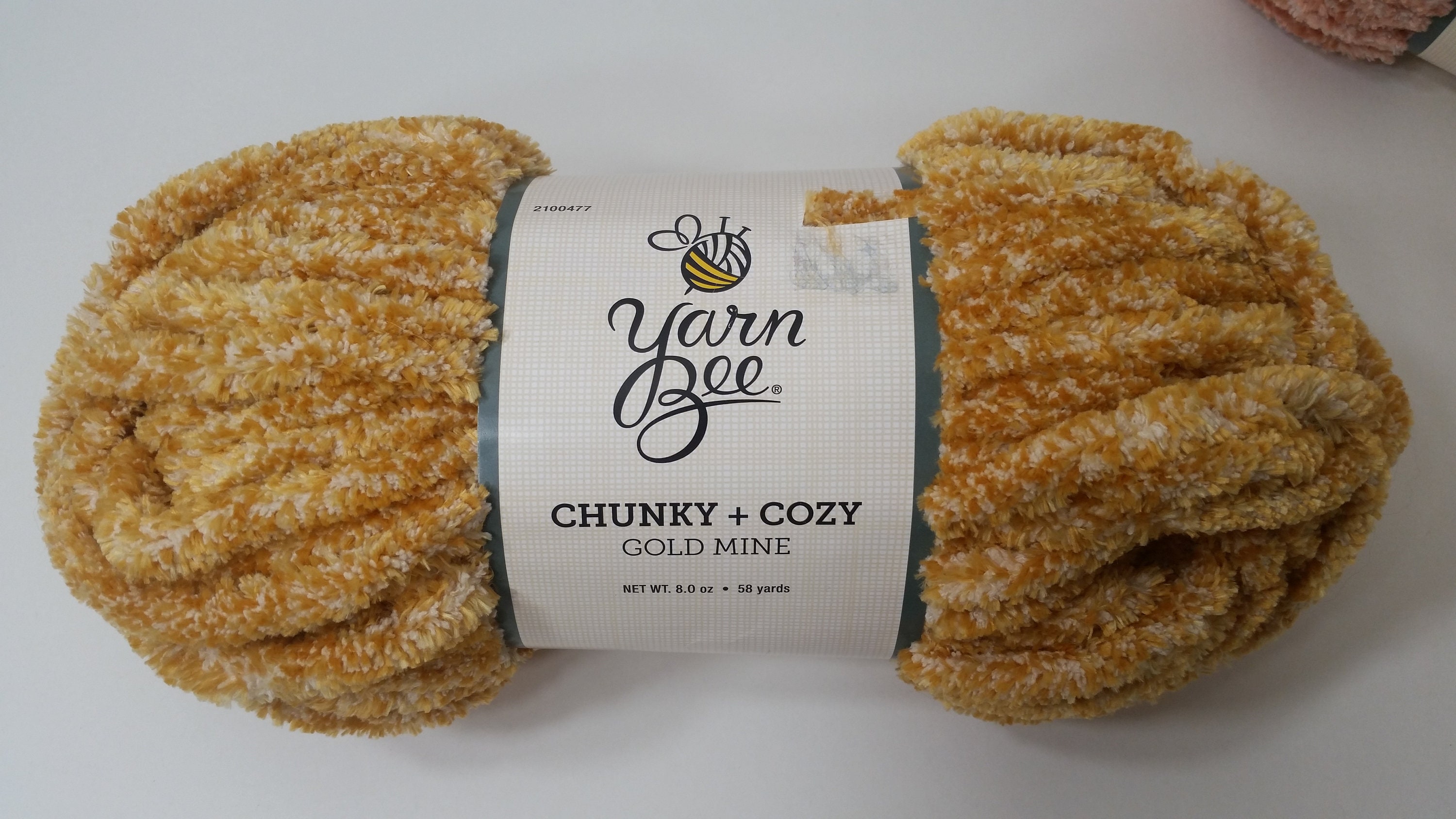 Yarn Bee - Fetching Chunky - Diamond, knytwhyt