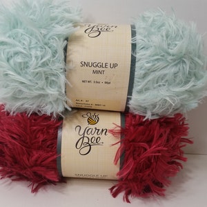 Snuggle Up Yarn Bee: Bulky Polyester, Mint or Scarlet Ruby