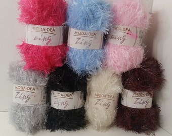 Moda Dea Zing Eyelash Yarn: Polyester, 87y/80m, 1.76oz/50g