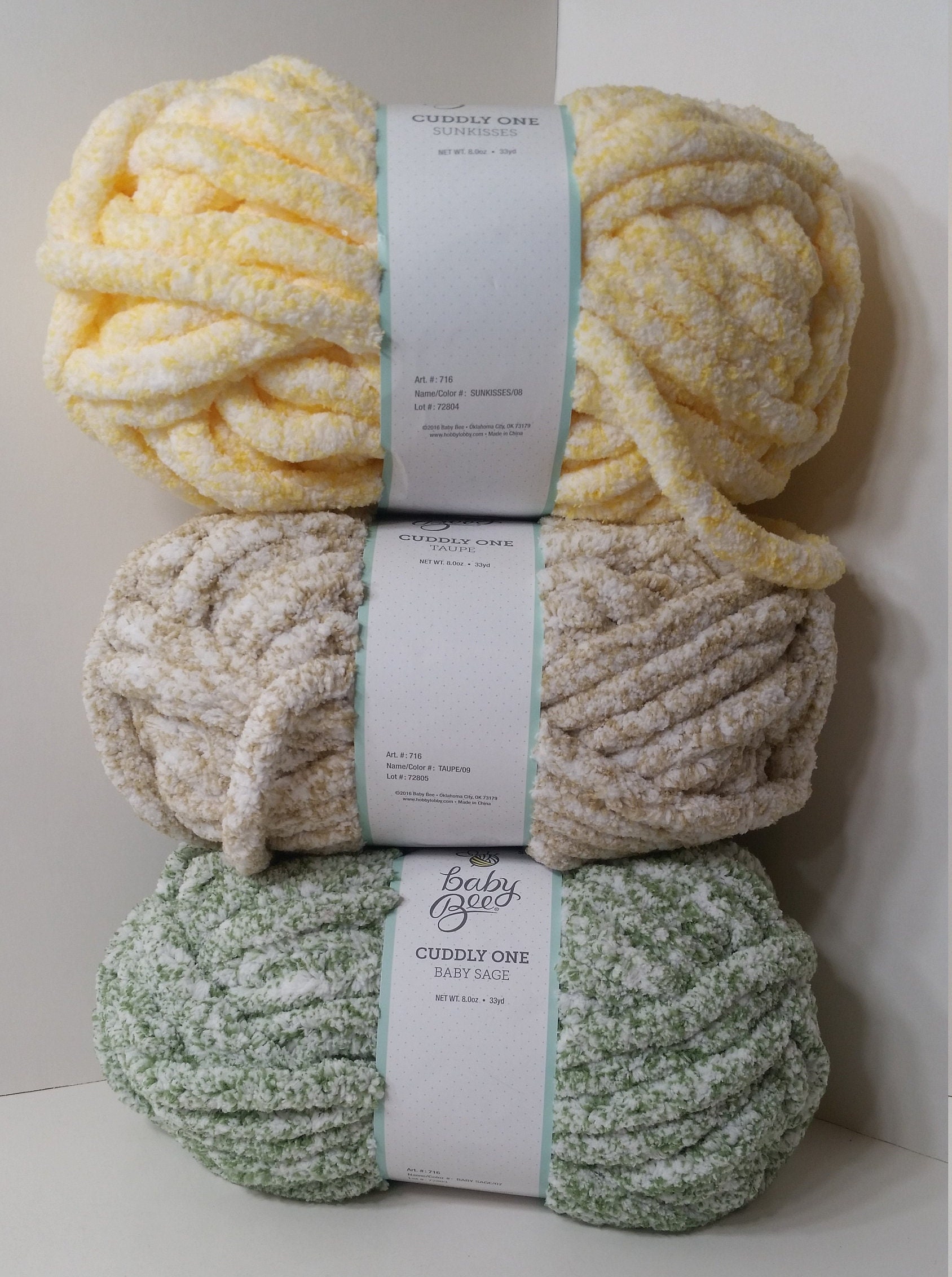 Yarn Bee chunky Blanket (6) light grey - arts & crafts - by owner - sale -  craigslist