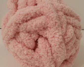 Mainstays Chenille Vanilla Dream Chunky Soft Yarn (31.7 yds each) 4 Skeins