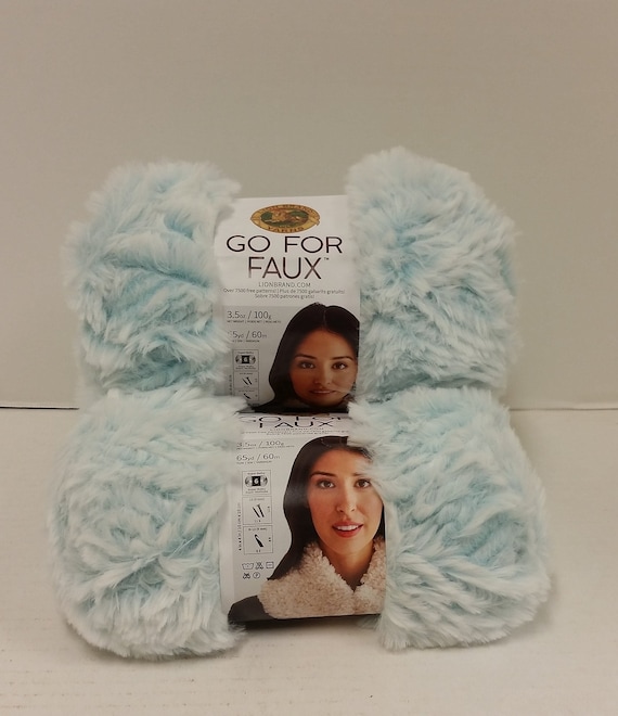 1 Skein 42 Skeins Available Lion Brand Go for Faux Yarn, Color Blue Bengal,  Dye Lots 14847, 15033, 3.5oz/100g, 65yd/60m, Super Bulky 6 -  Sweden